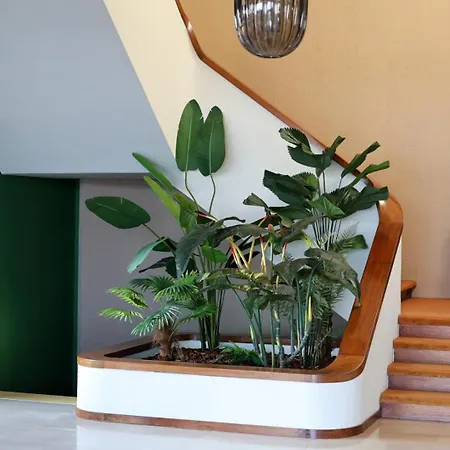 Casa Bustins